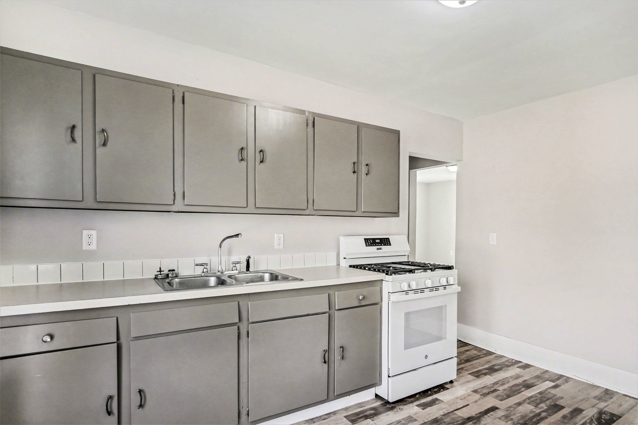 917 James Street - 1